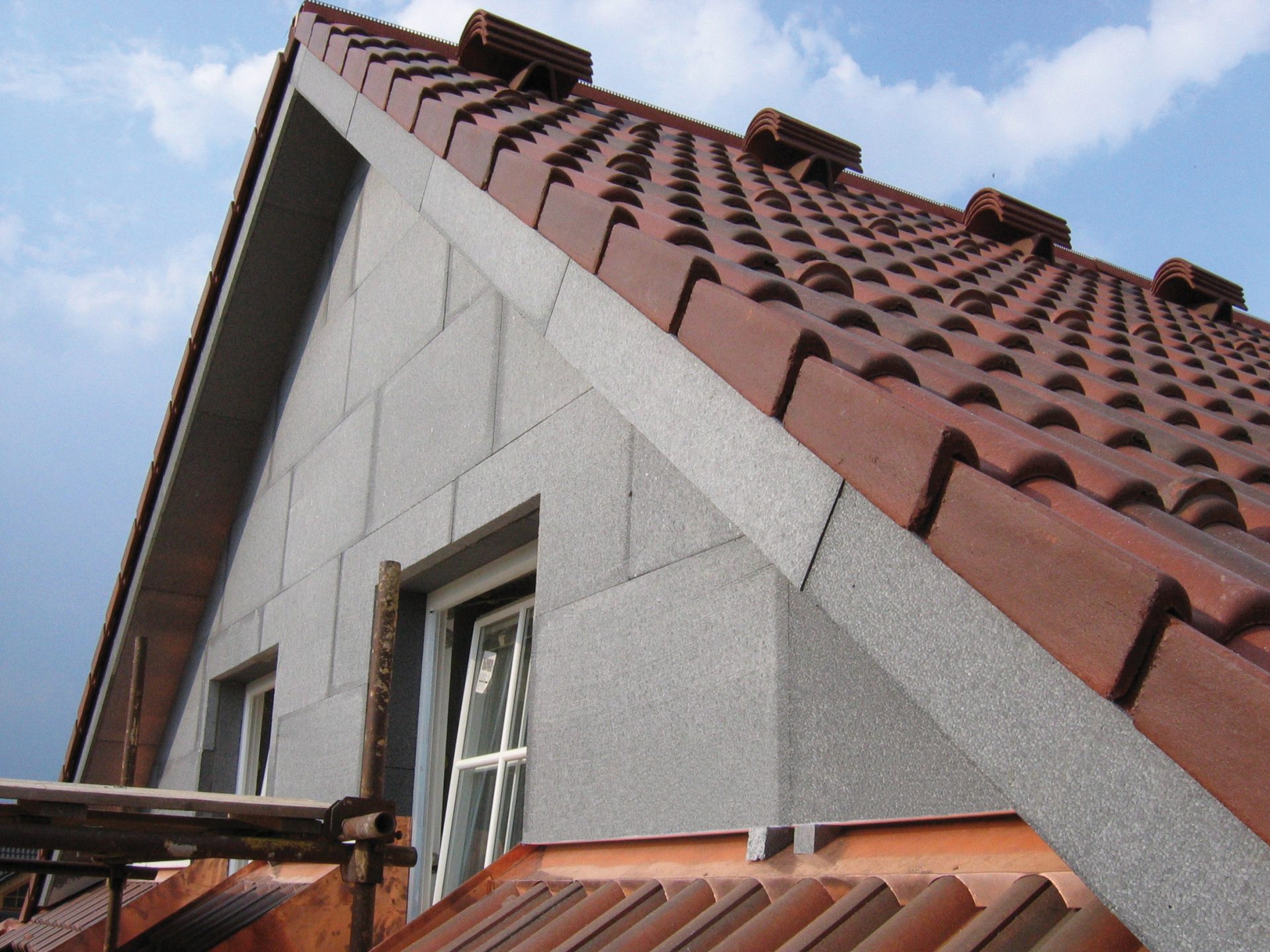 zateplenie-domu-strecha-okna-novostavba